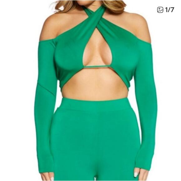 Naked Wardrobe Hotline Coldshoulder
Green Crop Top - Picture 1 of 8